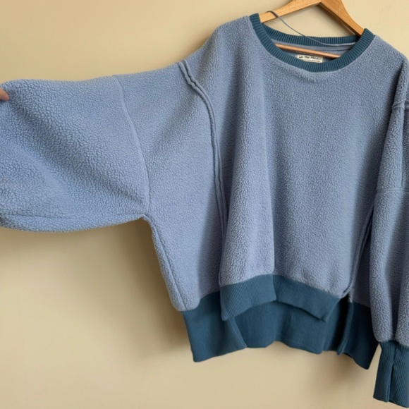 FREE PEOPLE WE THE FREE COZY CAMDEN SWEATSHIRT in FALLING WATER BLUE - Picture 9 of 11